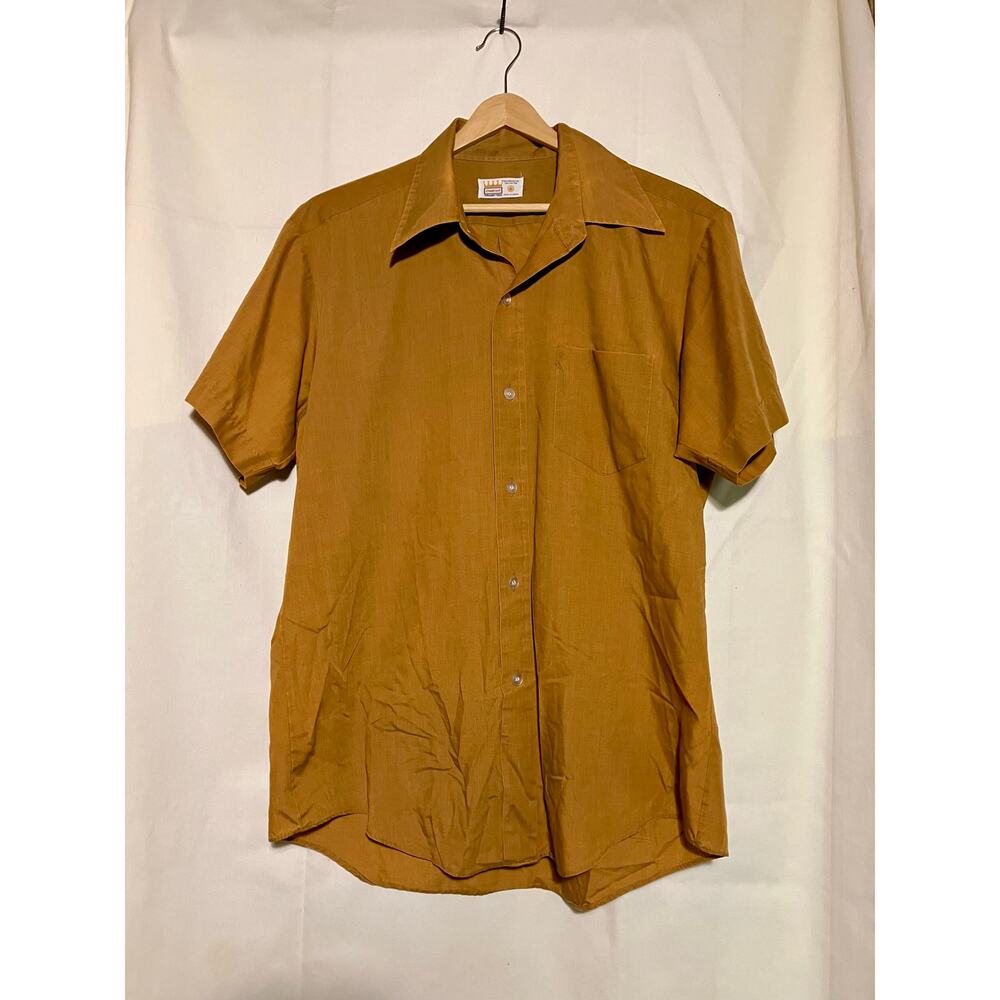 VTG Men’s Cranbrook Button-Up Shirt No Size.